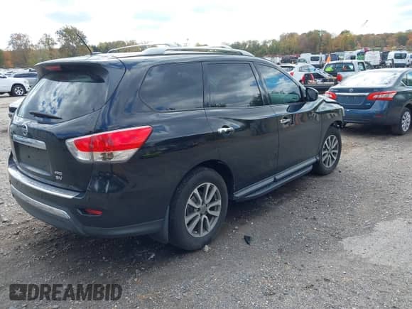 2015 Nissan Pathfinder Platinum with VIN 5N1AR2MM9FC641430, listed as a IAAI auction lot 43505801 with 206,144 mi miles and . Bid and sale history available at DreamBid. Image 4.