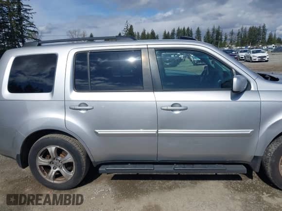 2013 Honda Pilot EX-L z VIN 5FNYF4H71DB041562, wystawiony jako IAAI lot #41819184 z przebiegiem 136 014 mil mil oraz . Historia ofert i sprzedaży dostępna na DreamBid. Obrazek 13.