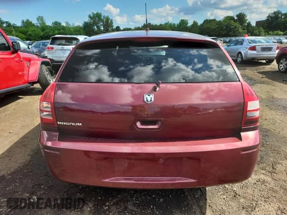 2008 Dodge Magnum с VIN 2D4FV47T78H178131, выставлен на аукционе Copart как лот 64840455 с пробегом 103 509 миль миль и Списание • Salvage title. История ставок и продаж доступна на DreamBid. Изображение 6.