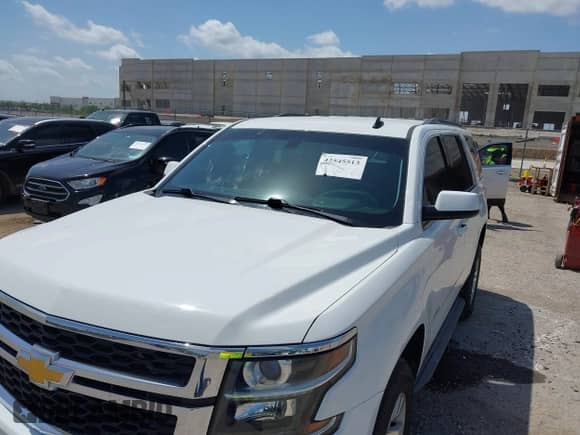 2015 Chevrolet Tahoe LS с VIN 1GNSCAKC6FR239156, выставлен на аукционе IAAI как лот 42545513 с пробегом 117 863 миль миль и . История ставок и продаж доступна на DreamBid. Изображение 6.