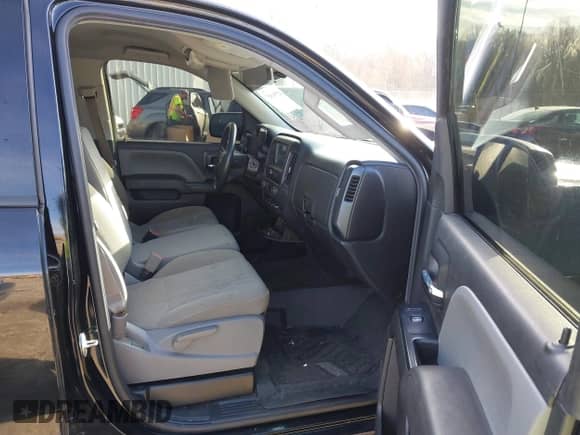 2016 Chevrolet Silverado 1500 Custom с VIN 1GCRCPEC8GZ375747, выставлен на аукционе IAAI как лот 41591857 с пробегом 128 933 миль миль и . История ставок и продаж доступна на DreamBid. Изображение 5.