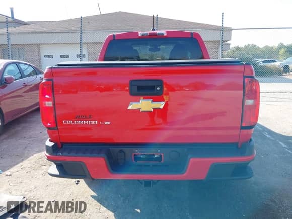 2020 Chevrolet Colorado 4WD Work Truck с VIN 1GCGTBEN7L1142480, выставлен на аукционе IAAI как лот 43358207 с пробегом 71 388 миль миль и . История ставок и продаж доступна на DreamBid. Изображение 16.