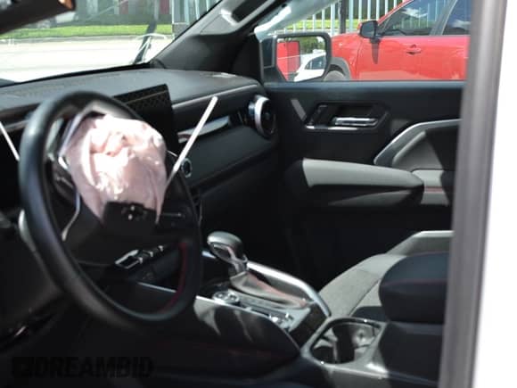 2023 Chevrolet Colorado 4WD Z71 с VIN 1GCPTDEK6P1211943, выставлен на аукционе Copart как лот 86479025 с пробегом 19 802 миль миль и Списание • Salvage title. История ставок и продаж доступна на DreamBid. Изображение 7.