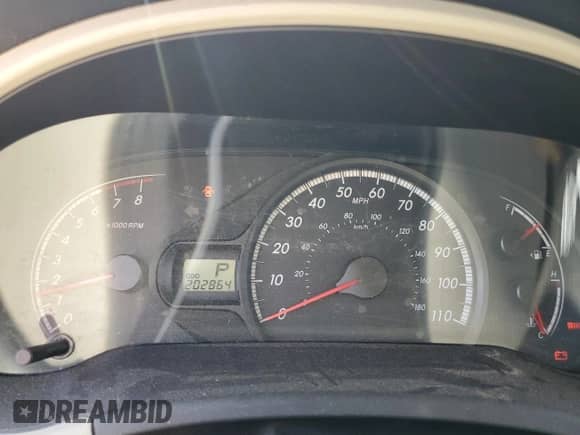 2014 Toyota Sienna LE with VIN 5TDJK3DC7ES077554, listed as a Copart auction lot 68247245 with 202,864 mi miles and Clean title. Bid and sale history available at DreamBid. Image 9.