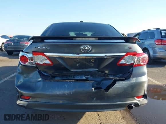 2011 Toyota Corolla S с VIN 2T1BU4EEXBC613289, выставлен на аукционе IAAI как лот 43089406 с пробегом 202 683 миль миль и . История ставок и продаж доступна на DreamBid. Изображение 16.