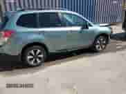2018 Subaru Forester Premium z VIN JF2SJAECXJH568131, wystawiony jako Copart lot #81117215 z przebiegiem 86 856 mil mil oraz Szkoda całkowita • Salvage title. Historia ofert i sprzedaży dostępna na DreamBid. Obrazek 14.