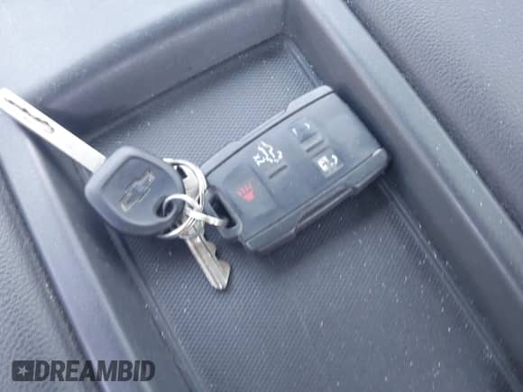 2020 Chevrolet Silverado 2500HD Work Truck z VIN 1GC2YLE78LF249429, wystawiony jako IAAI lot #43188827 z przebiegiem 107 340 mil mil oraz . Historia ofert i sprzedaży dostępna na DreamBid. Obrazek 11.