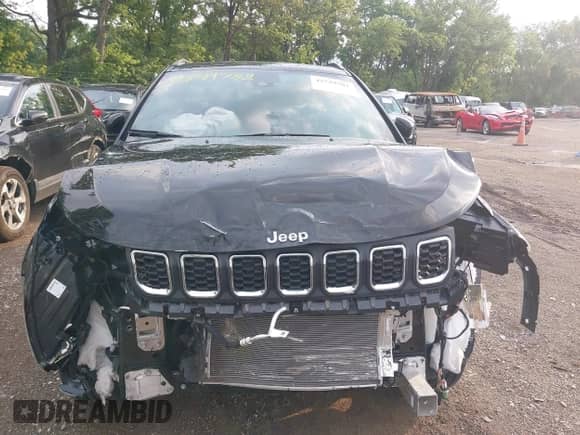 2024 Jeep Compass Latitude Lux с VIN 3C4NJDFN3RT124051, выставлен на аукционе IAAI как лот 42749782 с пробегом 7 856 миль миль и . История ставок и продаж доступна на DreamBid. Изображение 12.