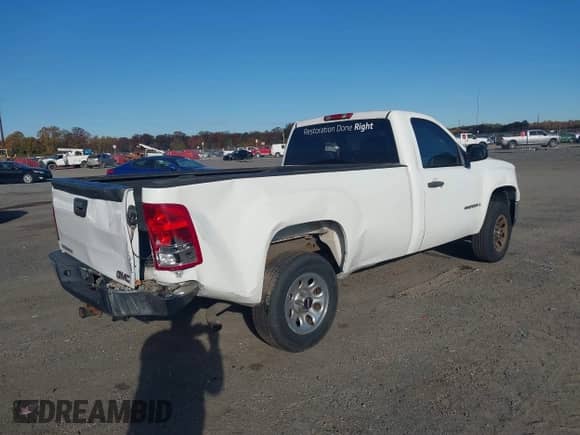 2007 GMC Sierra 1500 Work Truck с VIN 1GTEC14CX7E594438, выставлен на аукционе IAAI как лот 43299853 с пробегом 133 503 миль миль и . История ставок и продаж доступна на DreamBid. Изображение 4.