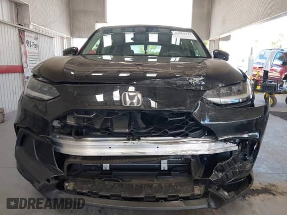 2025 Honda HR-V LX с VIN 3CZRZ1H30SM737050, выставлен на аукционе IAAI как лот 43313443 с пробегом 9 718 миль миль и . История ставок и продаж доступна на DreamBid. Изображение 12.