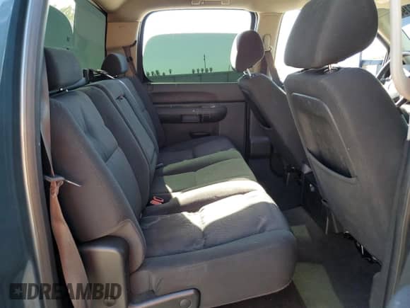 2012 Chevrolet Silverado 1500 LS z VIN 3GCPCREA1CG224955, wystawiony jako Copart lot #68713195 z przebiegiem 105 680 mil mil oraz Szkoda całkowita • Salvage title. Historia ofert i sprzedaży dostępna na DreamBid. Obrazek 10.
