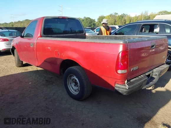 2001 Ford F-150 XL с VIN 3FTZF17241MA71350, выставлен на аукционе IAAI как лот 43348391 с пробегом 213 726 миль миль и . История ставок и продаж доступна на DreamBid. Изображение 3.