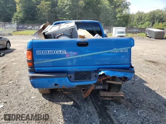 2000 Dodge 1500 с VIN 3B7HF13Z2YM232058, выставлен на аукционе Copart как лот 81447845 с пробегом Не указан миль и Списание • Salvage title. История ставок и продаж доступна на DreamBid. Изображение 6.