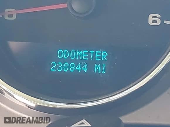 2007 Chevrolet Silverado 1500 1LT with VIN 2GCEC19C471672495, listed as a IAAI auction lot 42573132 with 238,844 mi miles and . Bid and sale history available at DreamBid. Image 15.