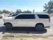 2024 Chevrolet Suburban Premier z VIN 1GNSKFKTXRR209081, wystawiony jako IAAI lot #42271966 z przebiegiem 25 651 mil mil oraz . Historia ofert i sprzedaży dostępna na DreamBid. Obrazek 14.