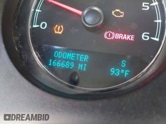 2014 Chevrolet Tahoe LT with VIN 1GNSCBE03ER213054, listed as a IAAI auction lot 42821489 with 166,689 mi miles and . Bid and sale history available at DreamBid. Image 15.