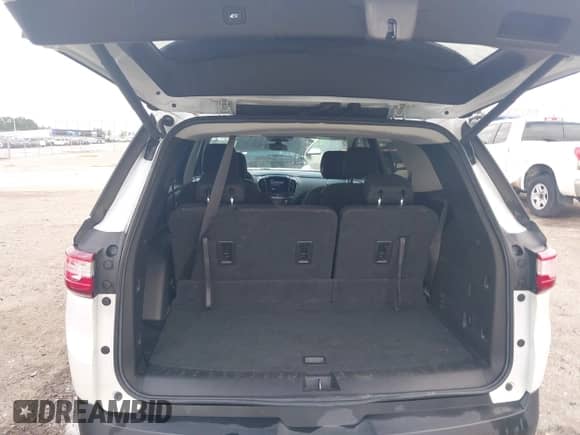 2021 Chevrolet Traverse LT Cloth с VIN 1GNEVGKW0MJ211630, выставлен на аукционе IAAI как лот 42492806 с пробегом 66 796 миль миль и . История ставок и продаж доступна на DreamBid. Изображение 19.