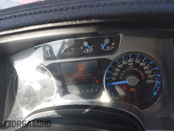 2011 Ford F-150 XLT z VIN 1FTFW1ET5BFB14061, wystawiony jako IAAI lot #42167778 z przebiegiem 214 432 mil mil oraz . Historia ofert i sprzedaży dostępna na DreamBid. Obrazek 7.