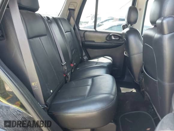 2006 Chevrolet TrailBlazer LS с VIN 1GNDT13S262239890, выставлен на аукционе IAAI как лот 42019369 с пробегом 152 312 миль миль и . История ставок и продаж доступна на DreamBid. Изображение 8.