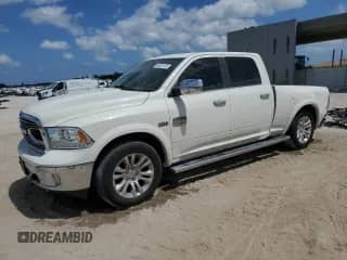 2018 Ram 1500 с VIN 1C6RR6WT3JS195543, выставлен на аукционе Copart как лот 54816135 с пробегом 100 602 миль миль и На запчасти • Non repairable. История ставок и продаж доступна на DreamBid. Изображение 1.