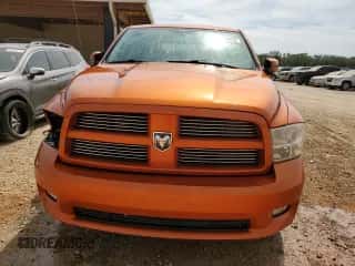 2010 Dodge 1500 Laramie с VIN 1D7RV1CT2AS211183, выставлен на аукционе Copart как лот 71263474 с пробегом 170 974 миль миль и Списание • Salvage title. История ставок и продаж доступна на DreamBid. Изображение 5.
