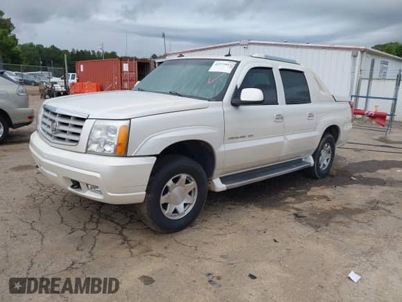 2003 Cadillac Escalade EXT with VIN 3GYEK63N53G324999, listed as a IAAI auction lot 42371015 with Not provided miles and . Bid and sale history available at DreamBid. Image 20.