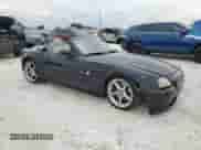 2006 BMW Z4 3.0si z VIN 4USBU53556LX00096, wystawiony jako Copart lot #87247025 z przebiegiem 145 163 mil mil oraz Czysty tytuł • Clean title. Historia ofert i sprzedaży dostępna na DreamBid. Obrazek 4.
