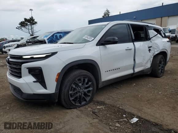2024 Chevrolet Traverse FWD LT z VIN 1GNERGKS7RJ187917, wystawiony jako Copart lot #63842335 z przebiegiem 33 846 mil mil oraz Czysty tytuł • Clean title. Historia ofert i sprzedaży dostępna na DreamBid. Obrazek 1.
