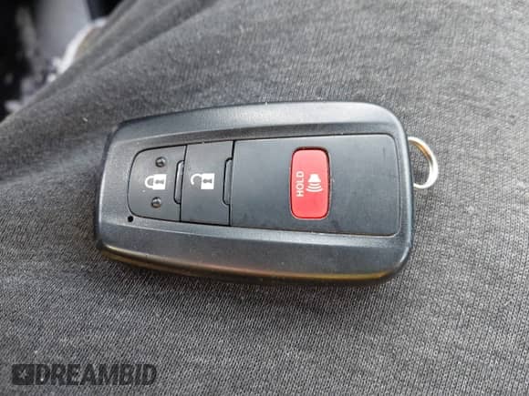 2019 Toyota Prius LE с VIN JTDL9RFU5K3013037, выставлен на аукционе IAAI как лот 41363092 с пробегом 108 284 миль миль и . История ставок и продаж доступна на DreamBid. Изображение 11.