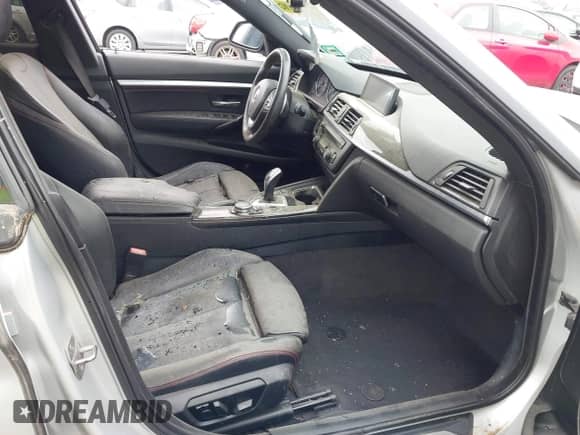 2014 BMW 3 Series 328i Gran Turismo xDrive с VIN WBA3X5C52ED558457, выставлен на аукционе IAAI как лот 43039361 с пробегом 144 828 миль миль и . История ставок и продаж доступна на DreamBid. Изображение 5.