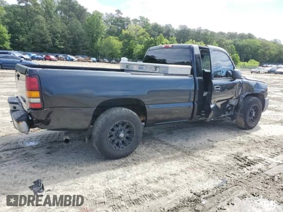 2004 GMC Sierra 1500 Work Truck with VIN 1GTEC14X24Z352315, listed as a Copart auction lot 54896555 with 161,597 mi miles and Salvage title. Bid and sale history available at DreamBid. Image 3.