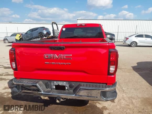 2023 GMC Sierra 1500 with VIN 3GTNUAED4PG101639, listed as a IAAI auction lot 43314884 with 18,312 mi miles and . Bid and sale history available at DreamBid. Image 17.