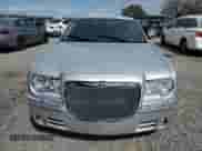 2005 Chrysler 300 C with VIN 2C3AA63H85H523036, listed as a Copart auction lot 80361325 with 219,264 mi miles and Salvage title. Bid and sale history available at DreamBid. Image 5.