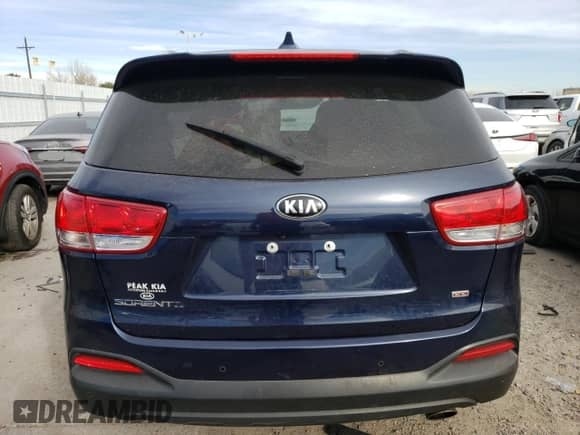 2018 Kia Sorento LX с VIN 5XYPGDA36JG352263, выставлен на аукционе Copart как лот 81509704 с пробегом 70 836 миль миль и Списание • Salvage title. История ставок и продаж доступна на DreamBid. Изображение 6.