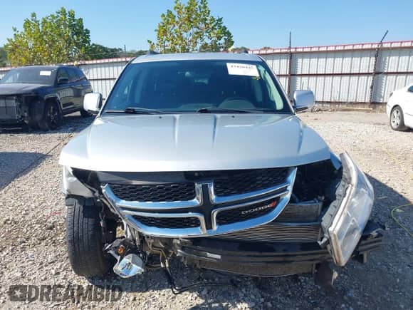 2014 Dodge Journey SXT with VIN 3C4PDCBB3ET112742, listed as a IAAI auction lot 43420445 with 113,538 mi miles and . Bid and sale history available at DreamBid. Image 13.
