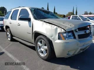 2013 Chevrolet Tahoe LT с VIN 1GNSCBE0XDR141347, выставлен на аукционе IAAI как лот 43320939 с пробегом 183 340 миль миль и . История ставок и продаж доступна на DreamBid. Изображение 1.