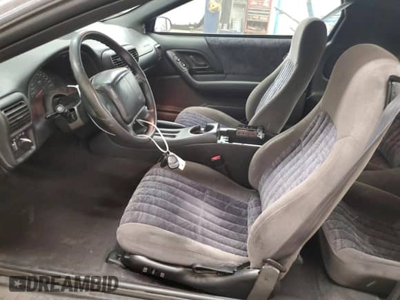 2002 Chevrolet Camaro с VIN 2G1FP22K622171183, выставлен на аукционе Copart как лот 74173534 с пробегом 115 593 миль миль и Чистый • Clean title. История ставок и продаж доступна на DreamBid. Изображение 7.