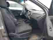 2012 Hyundai Tucson GL z VIN KM8JT3AB6CU424644, wystawiony jako IAAI lot #41947355 z przebiegiem 165 015 mil mil oraz . Historia ofert i sprzedaży dostępna na DreamBid. Obrazek 5.