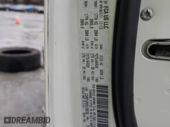 2016 Ram 1500 Limited z VIN 1C6RR7WM2GS189126, wystawiony jako Copart lot #84193654 z przebiegiem 83 881 mil mil oraz Szkoda całkowita • Salvage title. Historia ofert i sprzedaży dostępna na DreamBid. Obrazek 13.