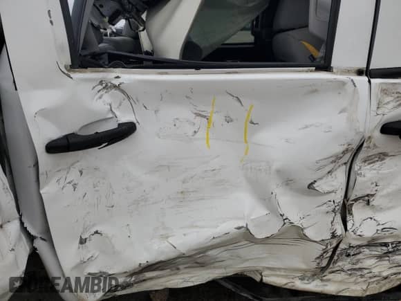 2014 GMC Sierra 1500 z VIN 3GTP1TEH0EG220494, wystawiony jako Copart lot #44367115 z przebiegiem 277 806 mil mil oraz Szkoda całkowita • Salvage title. Historia ofert i sprzedaży dostępna na DreamBid. Obrazek 10.