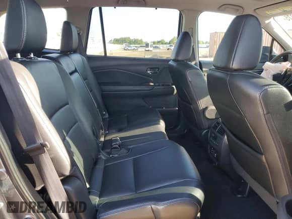 2017 Honda Pilot Touring with VIN 5FNYF6H97HB059373, listed as a Copart auction lot 71303275 with 114,263 mi miles and Salvage title. Bid and sale history available at DreamBid. Image 10.
