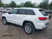 2021 Jeep Grand Cherokee Laredo E z VIN 1C4RJFAG7MC620710, wystawiony jako IAAI lot #42255694 z przebiegiem 51 989 mil mil oraz . Historia ofert i sprzedaży dostępna na DreamBid. Obrazek 3.