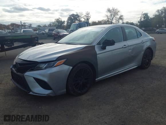 2019 Toyota Camry LE с VIN 4T1B11HK8KU276984, выставлен на аукционе IAAI как лот 43573452 с пробегом 222 174 миль миль и . История ставок и продаж доступна на DreamBid. Изображение 2.
