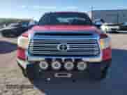 2015 Toyota Tundra Limited z VIN 5TFHW5F12FX458377, wystawiony jako Copart lot #85580345 z przebiegiem 116 352 mil mil oraz Szkoda całkowita • Salvage title. Historia ofert i sprzedaży dostępna na DreamBid. Obrazek 5.