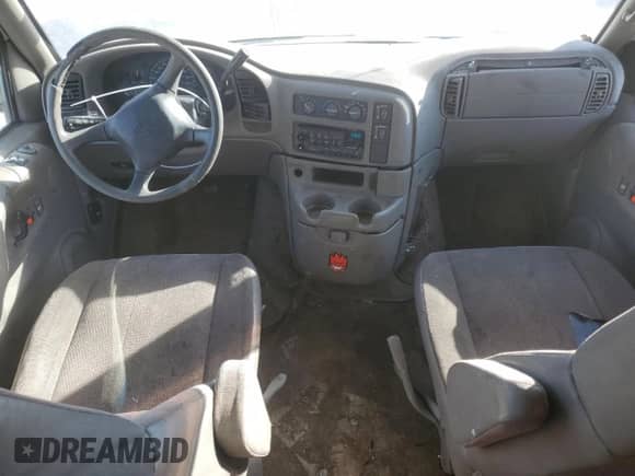 2002 Chevrolet Astro с VIN 1GNDM19X42B151627, выставлен на аукционе Copart как лот 83887714 с пробегом 182 563 миль миль и Чистый • Clean title. История ставок и продаж доступна на DreamBid. Изображение 8.