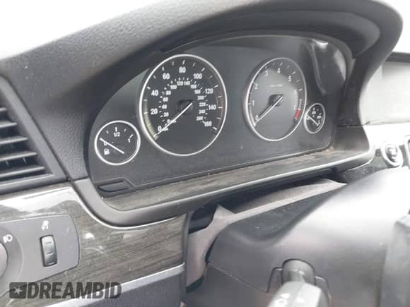 2012 BMW 5 Series 550i xDrive with VIN WBAFU9C55CC786985, listed as a IAAI auction lot 42025402 with Not provided miles and . Bid and sale history available at DreamBid. Image 7.