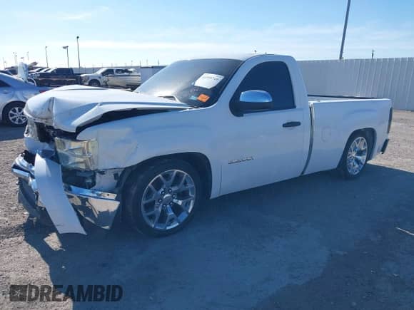 2012 GMC Sierra 1500 Work Truck z VIN 1GTN1TEX1CZ293272, wystawiony jako IAAI lot #41359749 z przebiegiem Nie podano mil oraz . Historia ofert i sprzedaży dostępna na DreamBid. Obrazek 18.
