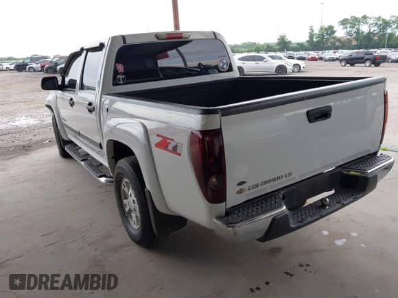 2005 Chevrolet Colorado 1SE LS Z71 z VIN 1GCDS136158210598, wystawiony jako IAAI lot #42441264 z przebiegiem 200 172 mil mil oraz . Historia ofert i sprzedaży dostępna na DreamBid. Obrazek 3.