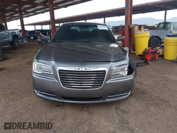 2012 Chrysler 300 с VIN 2C3CCAAG6CH312365, выставлен на аукционе IAAI как лот 43096514 с пробегом 176 425 миль миль и . История ставок и продаж доступна на DreamBid. Изображение 12.