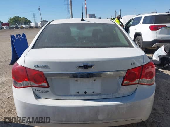 2014 Chevrolet Cruze 2LT with VIN 1G1PE5SB6E7329532, listed as a IAAI auction lot 43120171 with 223,043 mi miles and . Bid and sale history available at DreamBid. Image 16.